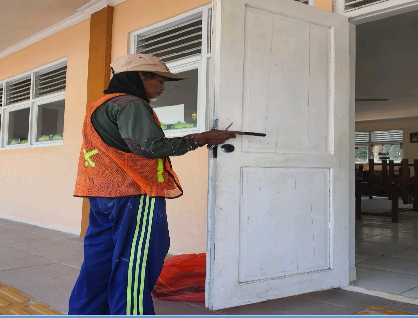 CV Mita Mita Mandiri memastikan seluruh temuan proyek relokasi SD Negeri Bugel rampung sebelum masa pemeliharaan berkhir.